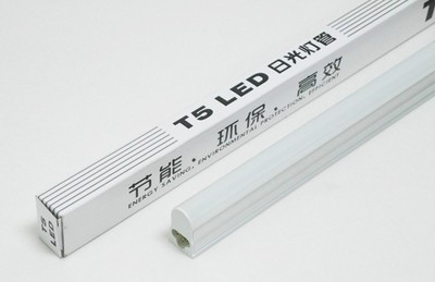 廠家直銷T5貼片LED日光燈支架光源 大功率特價(jià)批發(fā)正當(dāng)時(shí)